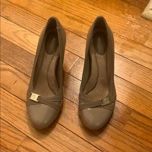 Giani Bernini grey high heels